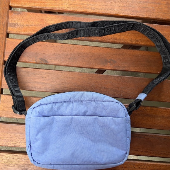 BAGGU cornflower camera crossbody bag - Picture 2 of 10